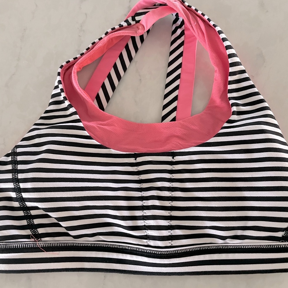 Lululemon Run Stuff Your Bra Size 8